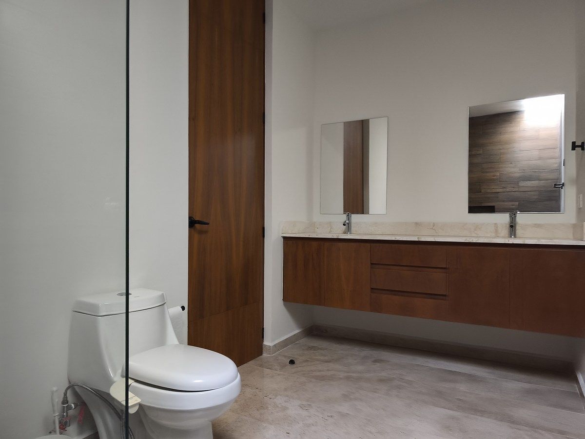 15 de 20: BAÑO PRINCIPAL