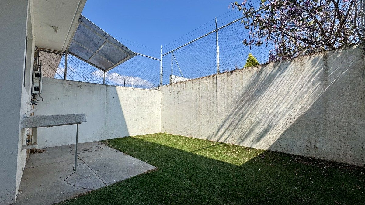 8 de 22: Jardín salida