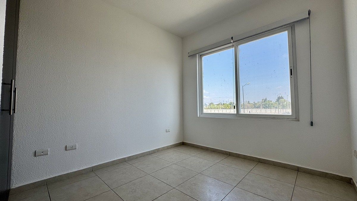 17 de 22: Recámara secundaria 2