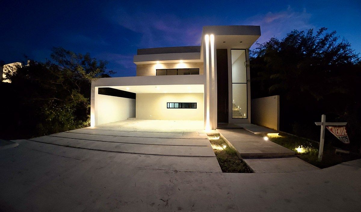 1 de 27: Estacionamiento 3/6 autos.