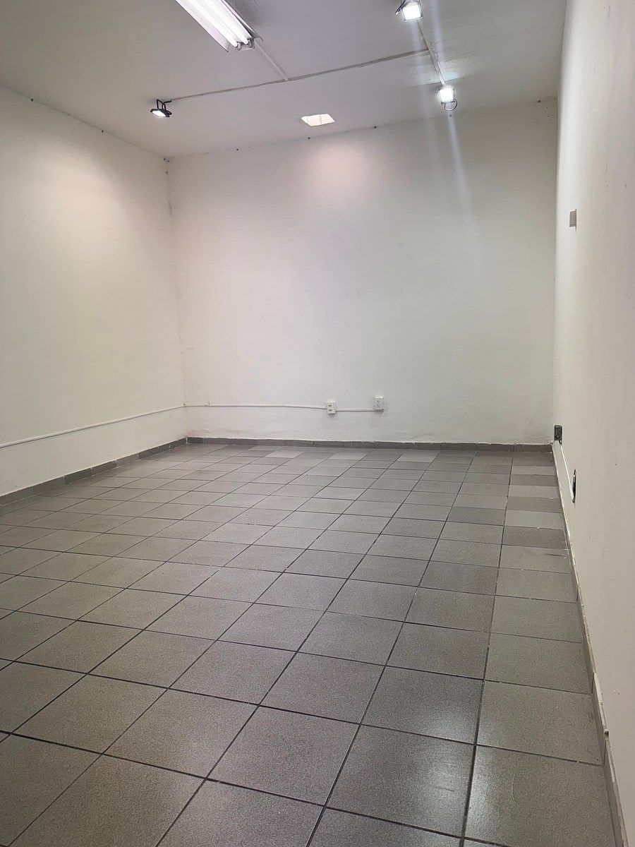 Excelente local en venta en Cruz del Sur - foto 3