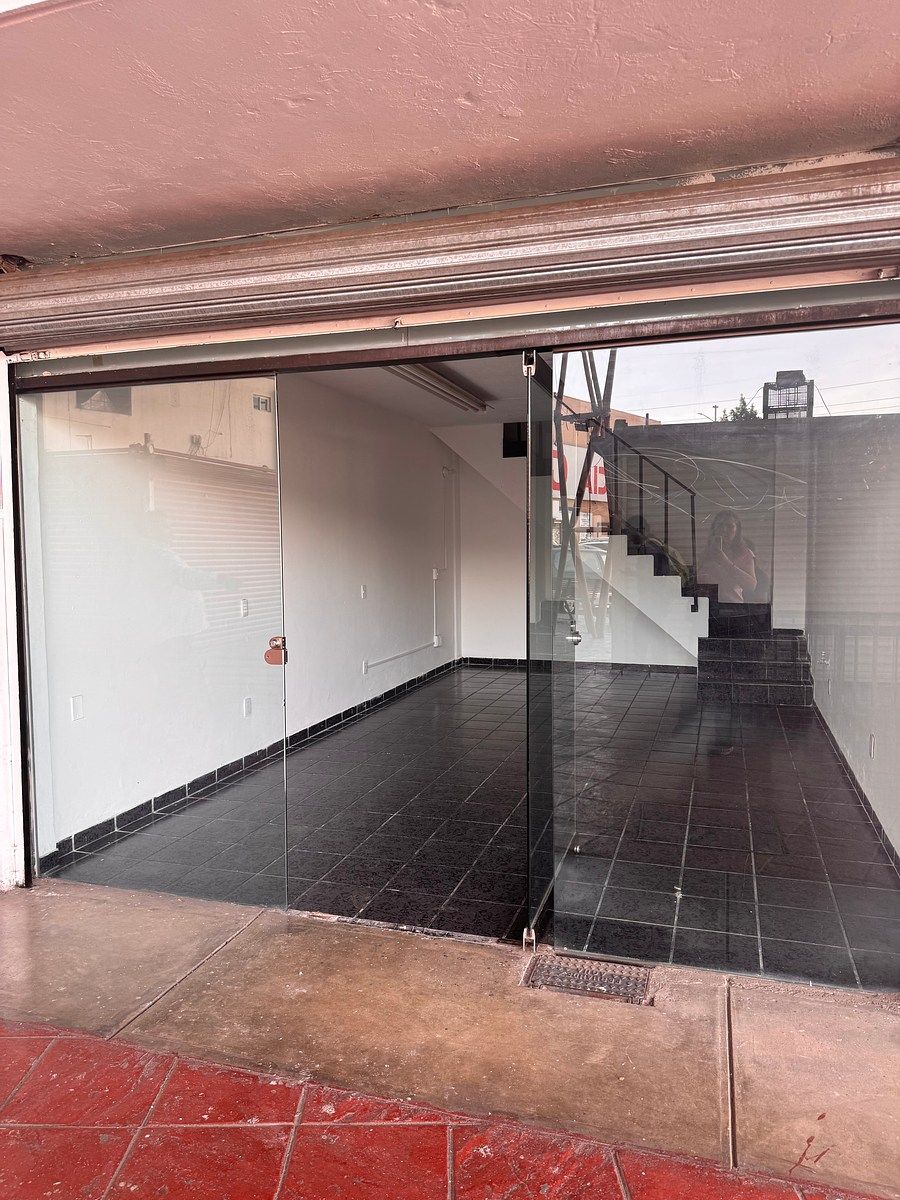 Excelente local en venta en Cruz del Sur - foto 1