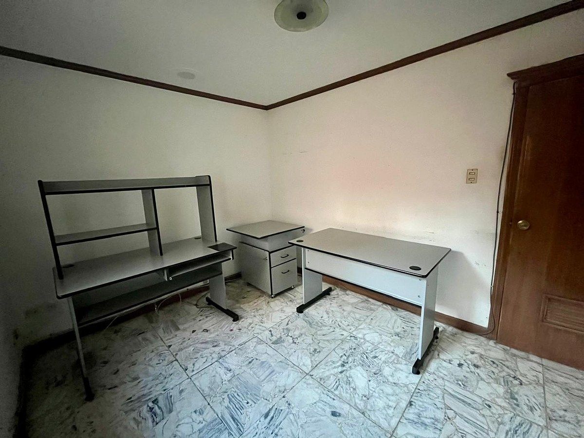 5 de 23: Oficina o recámara planta baja