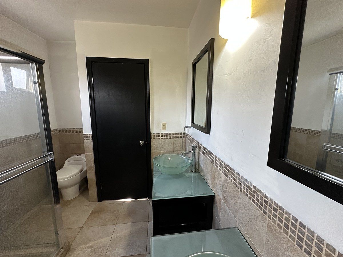 33 de 41: Baño Recámara 4