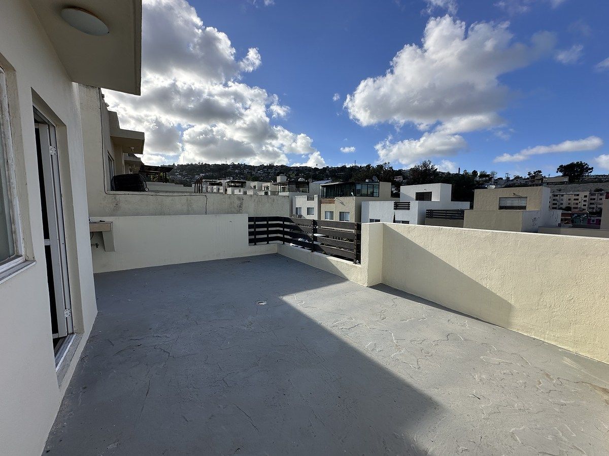 35 de 41: Balcón/ Roof Garden