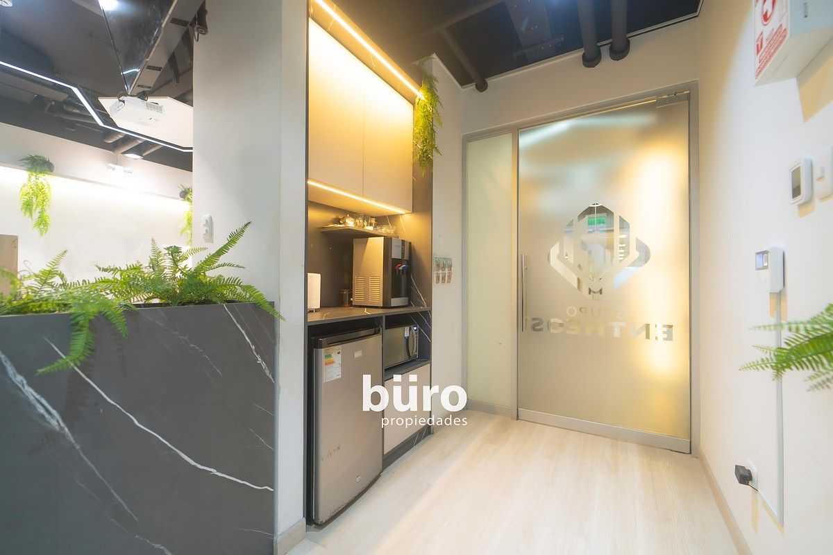 6 de 26: Ingreso y zona de cafe