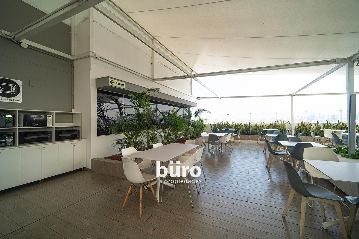 17 de 26: Comedor en Terraza