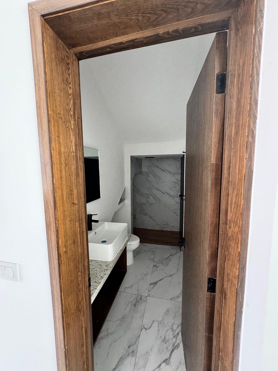 5 de 18: Baño completo PB