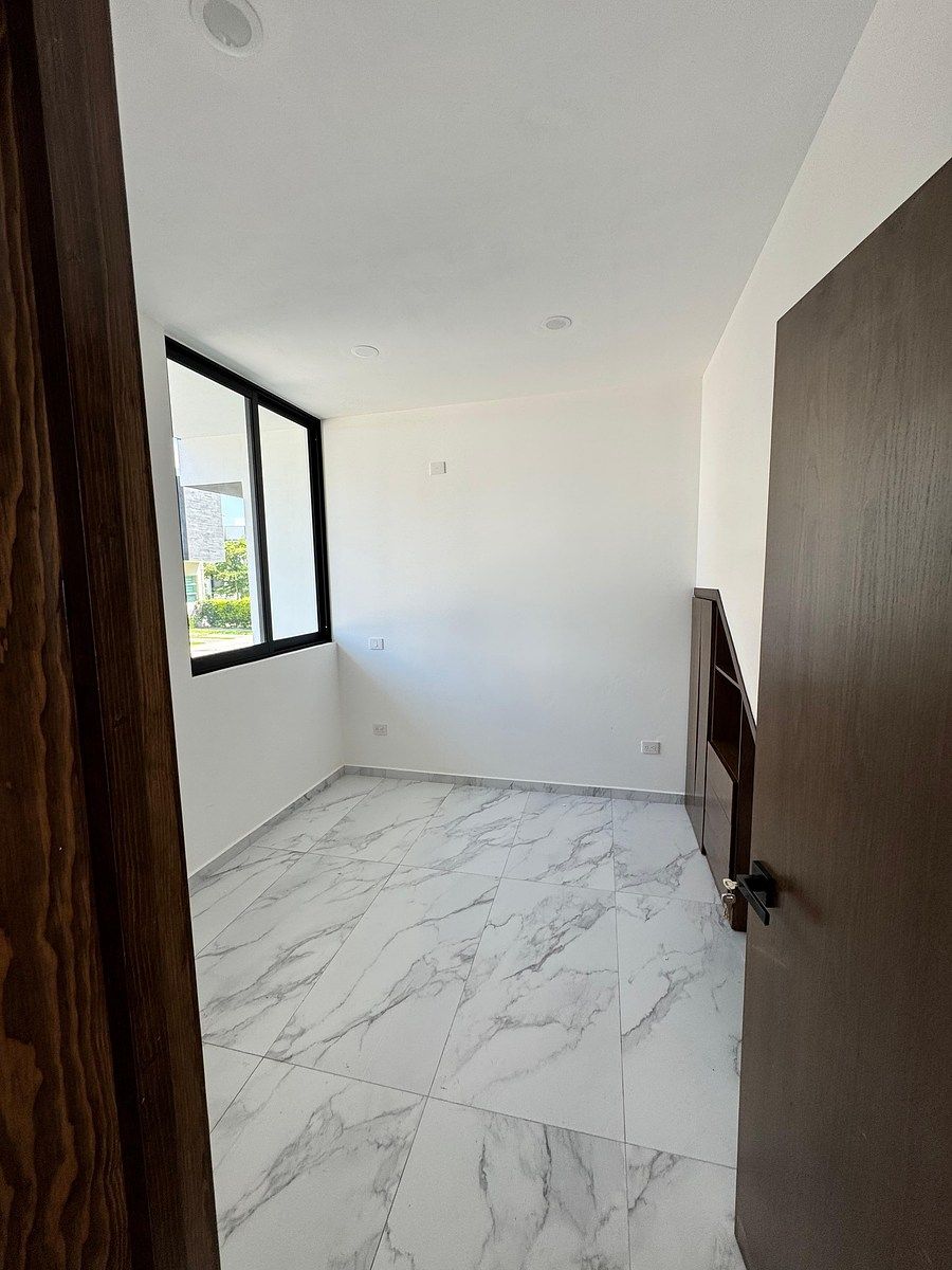 4 de 18: ESTUDIO/ 4 RECAMARA