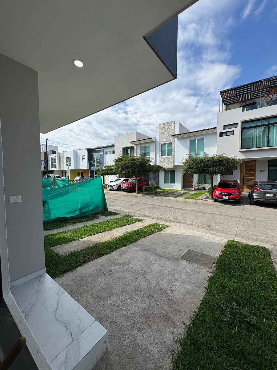 Casa em Nueva Galicia Residencial, Tlajomulco de Zúñiga, foto 3 de 23