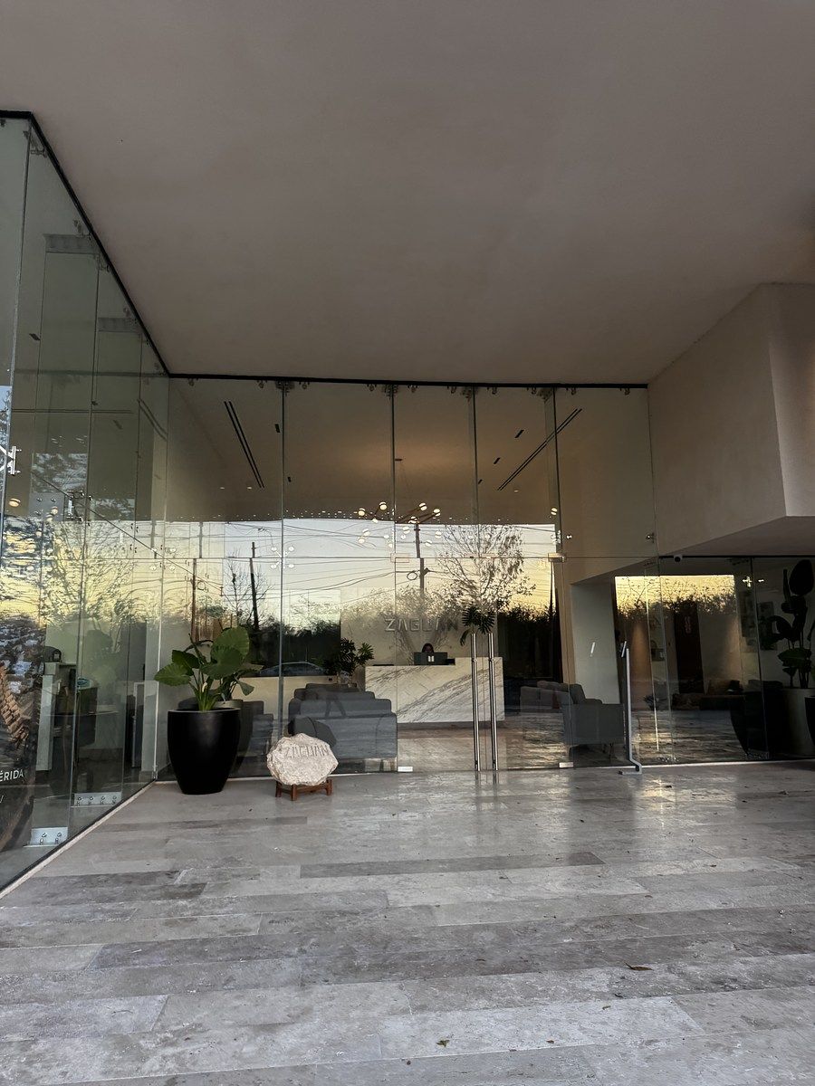 3 de 26: Entrada al lobby