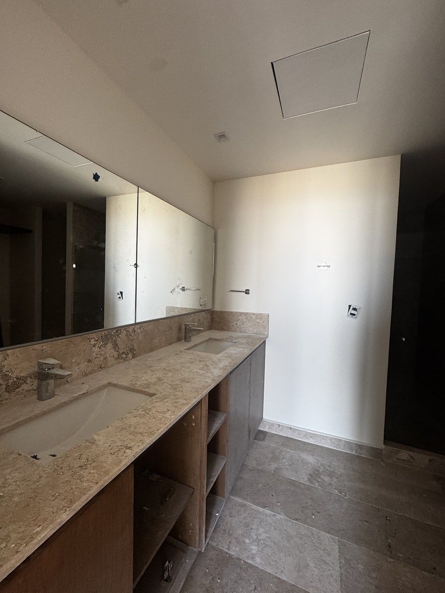 5 de 16: Baño recámara principal