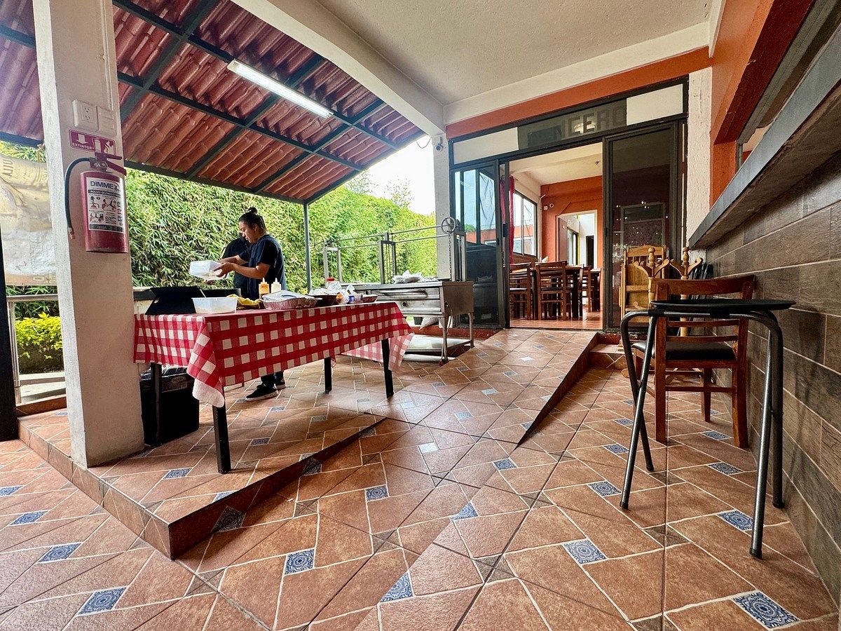Traspaso Restaurante ubicado en Rancho Blanco Cod. LVE042 - foto 3