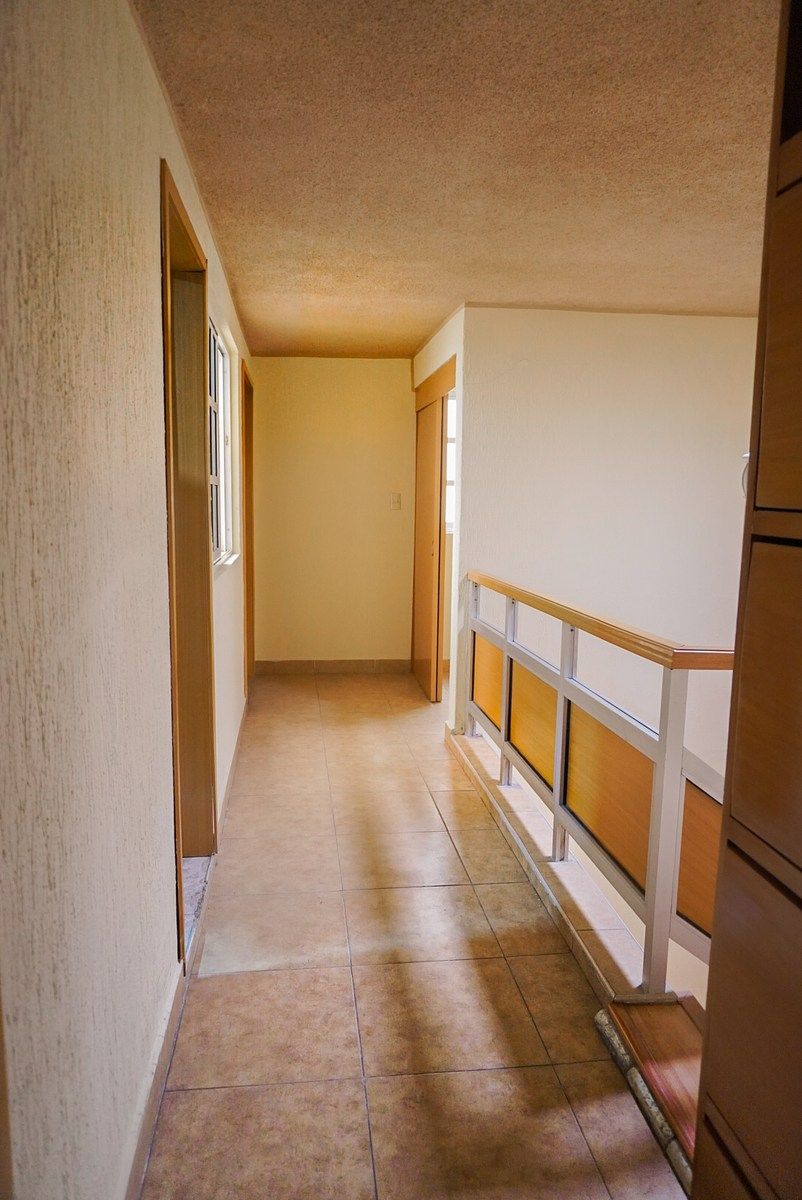 14 de 31: PASILLO DISTRIBUCION ARRIBA