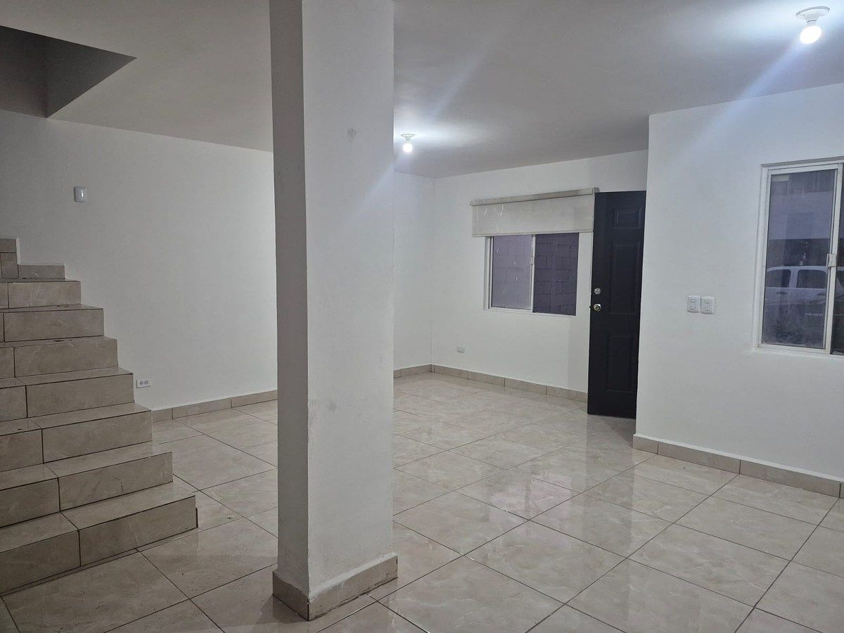CASA EN VENTA EN URBIVILLA DEL REY, MONTERREY. NUEVO LEON - foto 5