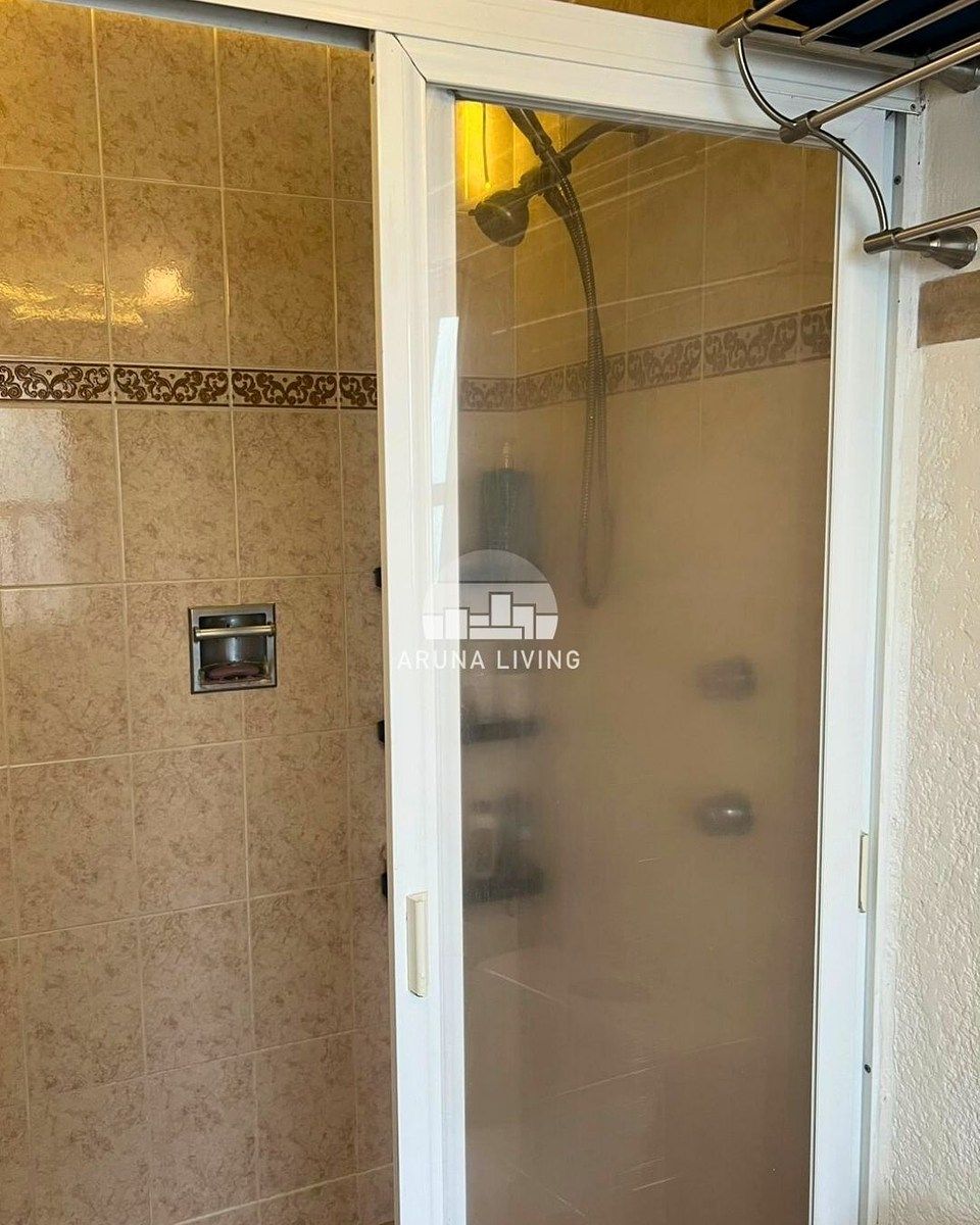 11 de 17: Baño secundario