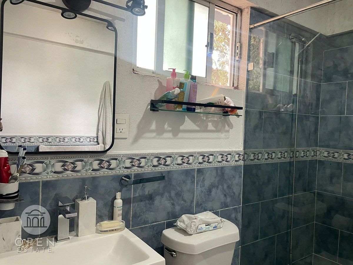 34 de 50: Baño recámara secundaria 2