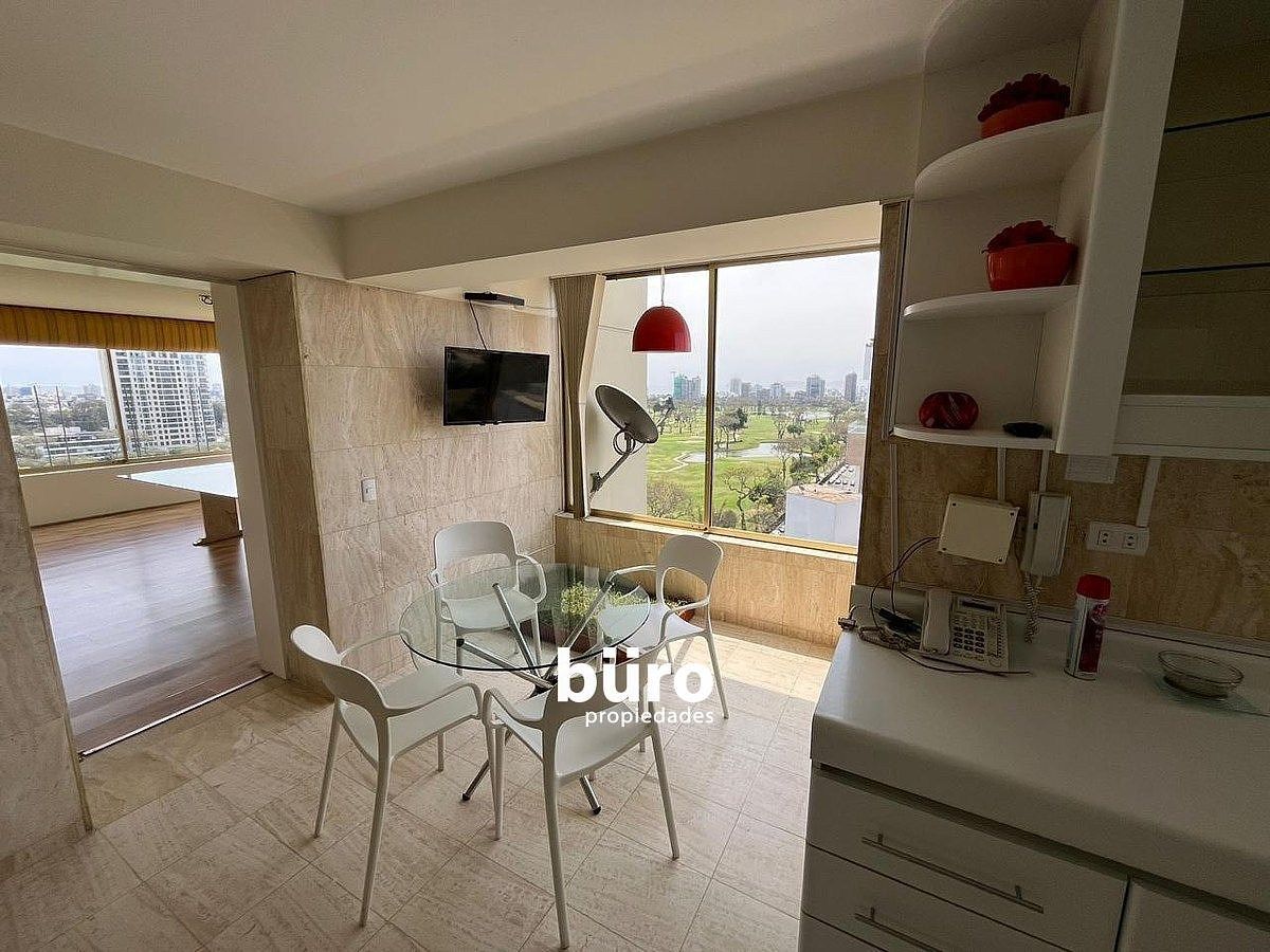 6 de 12: Cocina con Comedor de diario