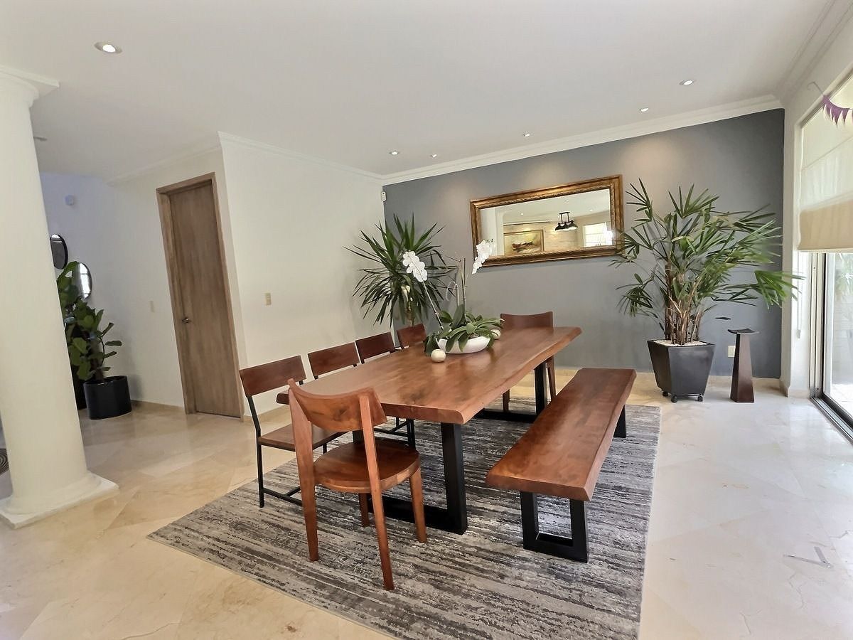 21 de 37: Comedor con acceso a la terraza