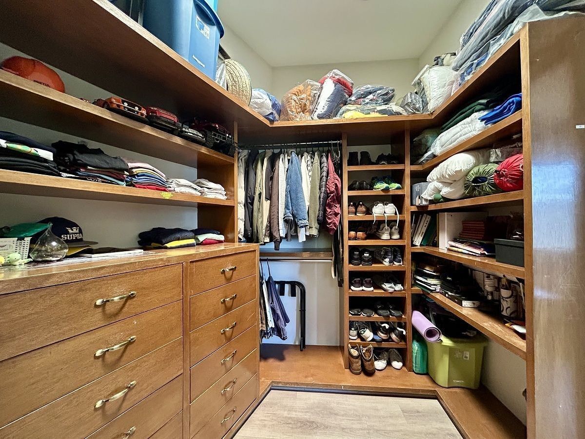 28 de 32: Vestidor recámara 3