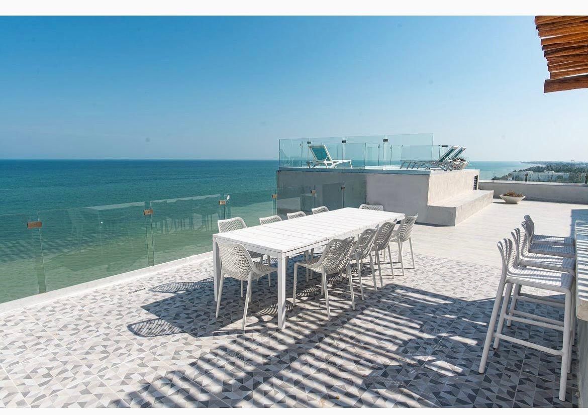 7 de 24: Área de balcón del penthouse