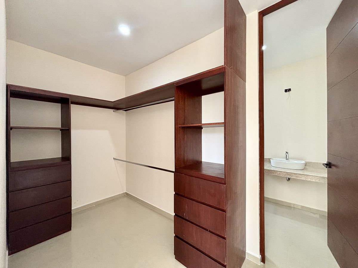 22 de 24: CASA MUESTRA