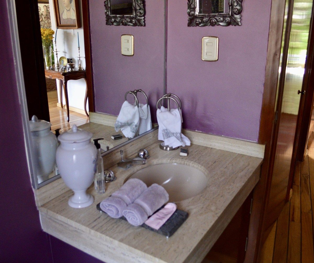 15 of 29: BAÑO DE VISITAS