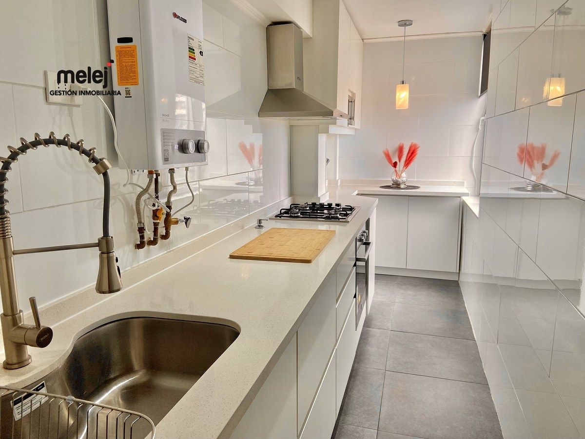 3 de 18: Cocina recién remodelada