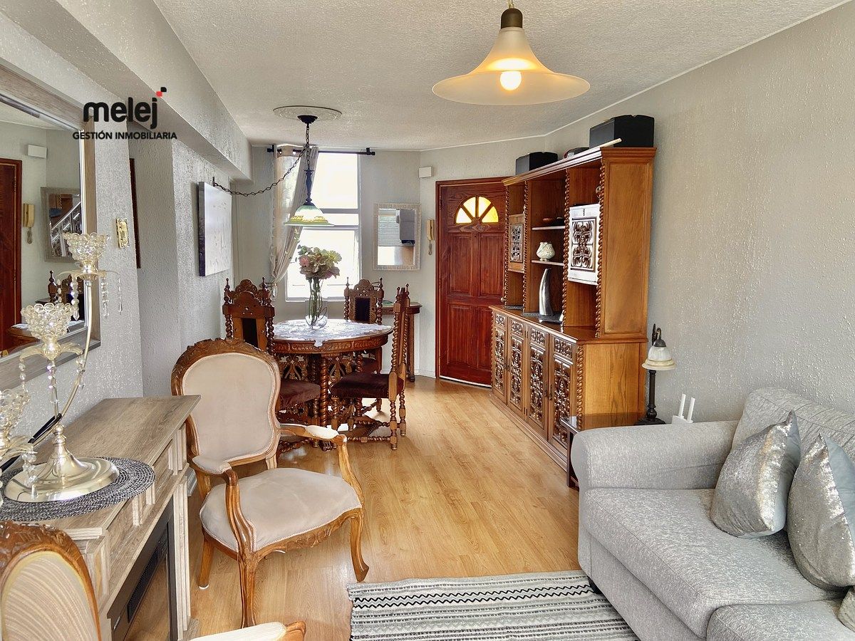 6 de 18: Living comedor