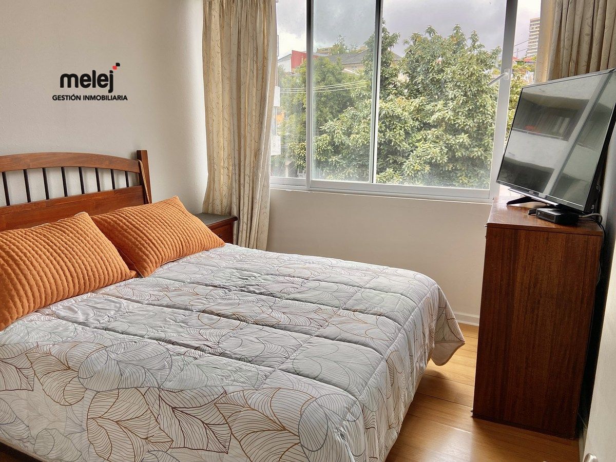 8 de 18: Dormitorio 1