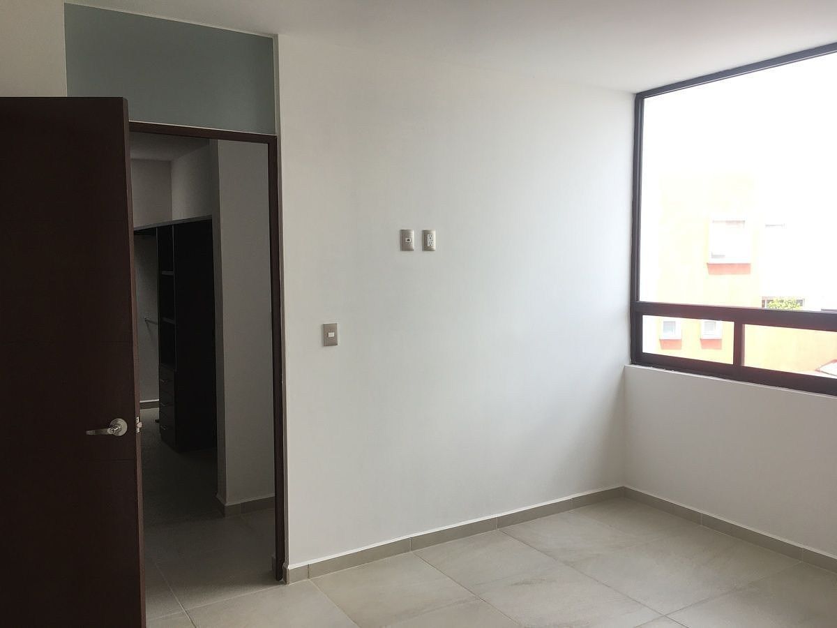 19 of 39: recamara secundaria uno