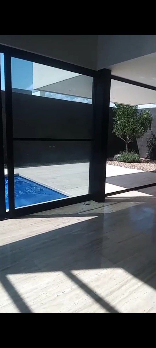 6 de 29: Alberca y terraza