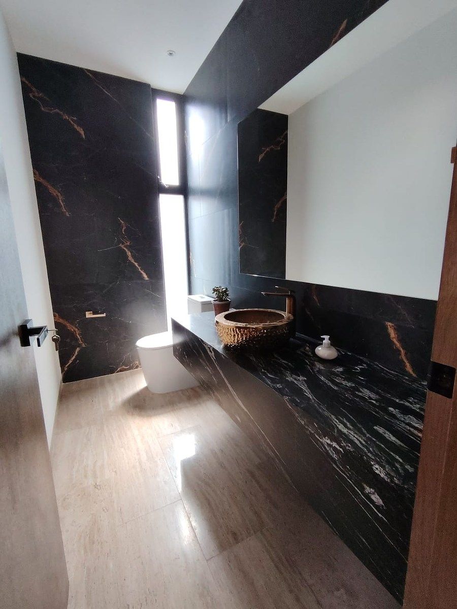 5 de 29: Baño de visitas