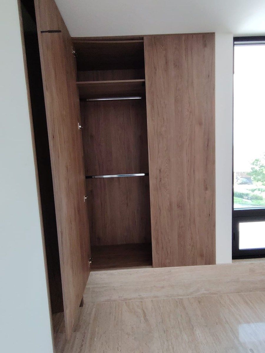 14 de 29: Closet adicional recámara secundaria