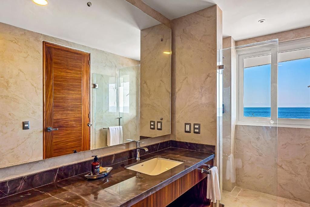 14 de 28: baño recamara 2