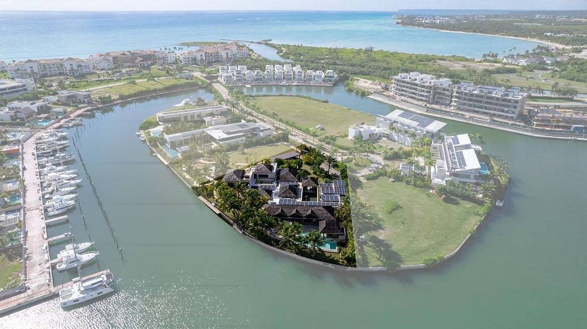 2 de 34: ISLA PRIVADA EN CAP CANA