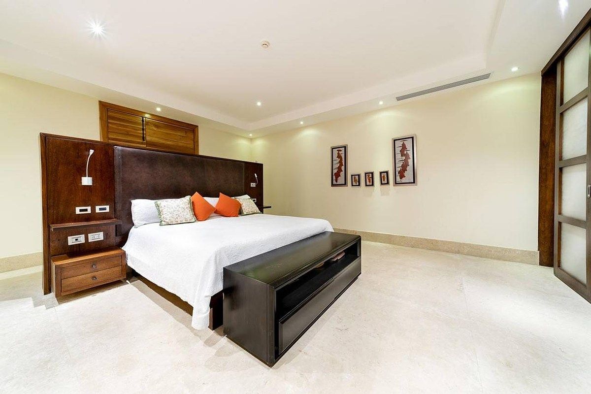 19 de 34: HABITACIONES