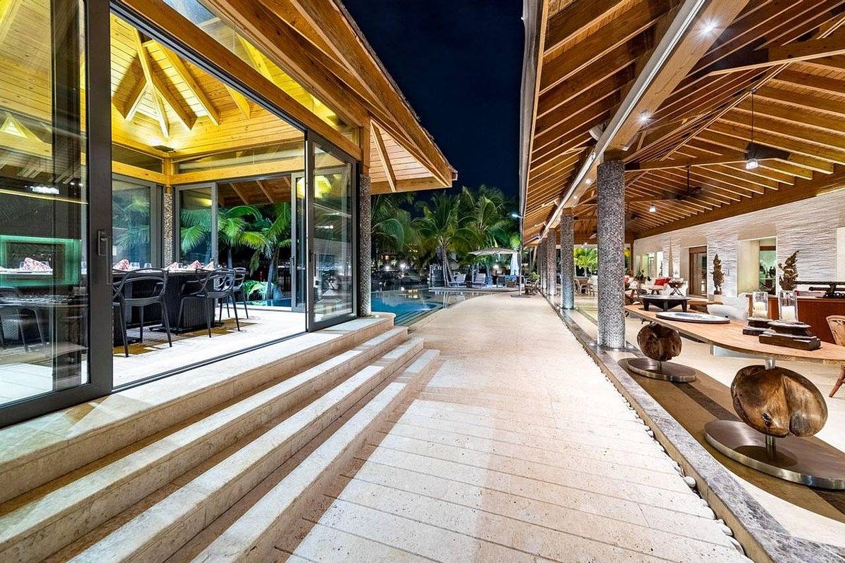 31 de 34: AREA SOCIAL