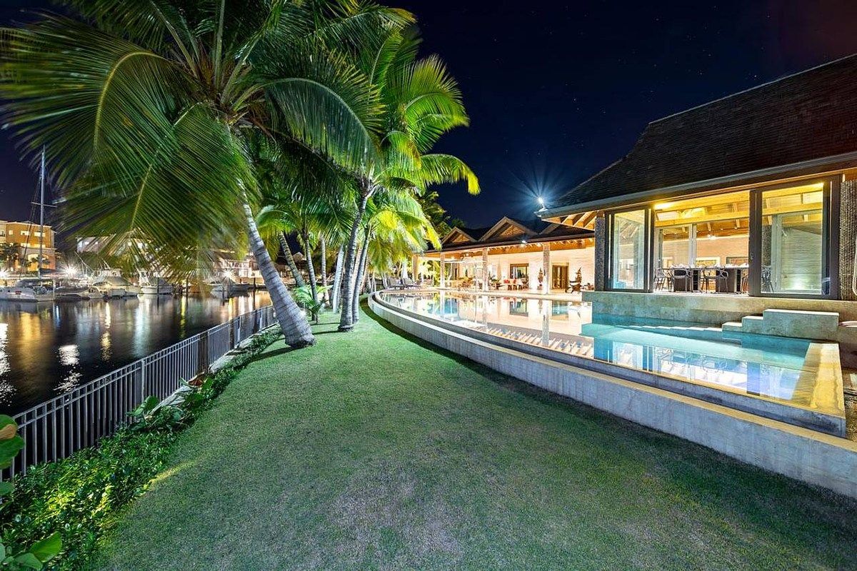 33 de 34: AREA SOCIAL