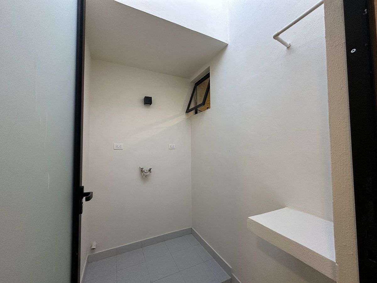 21 de 21: area de lavado entre habitaciones