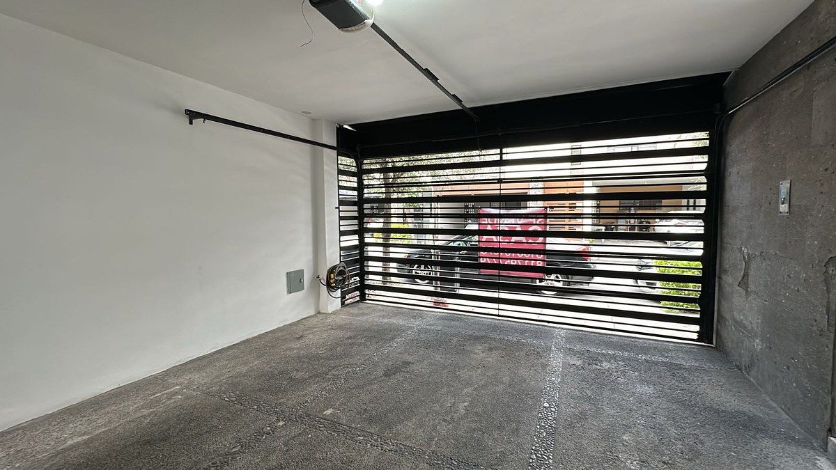 4 de 43: Cochera para dos Autos.