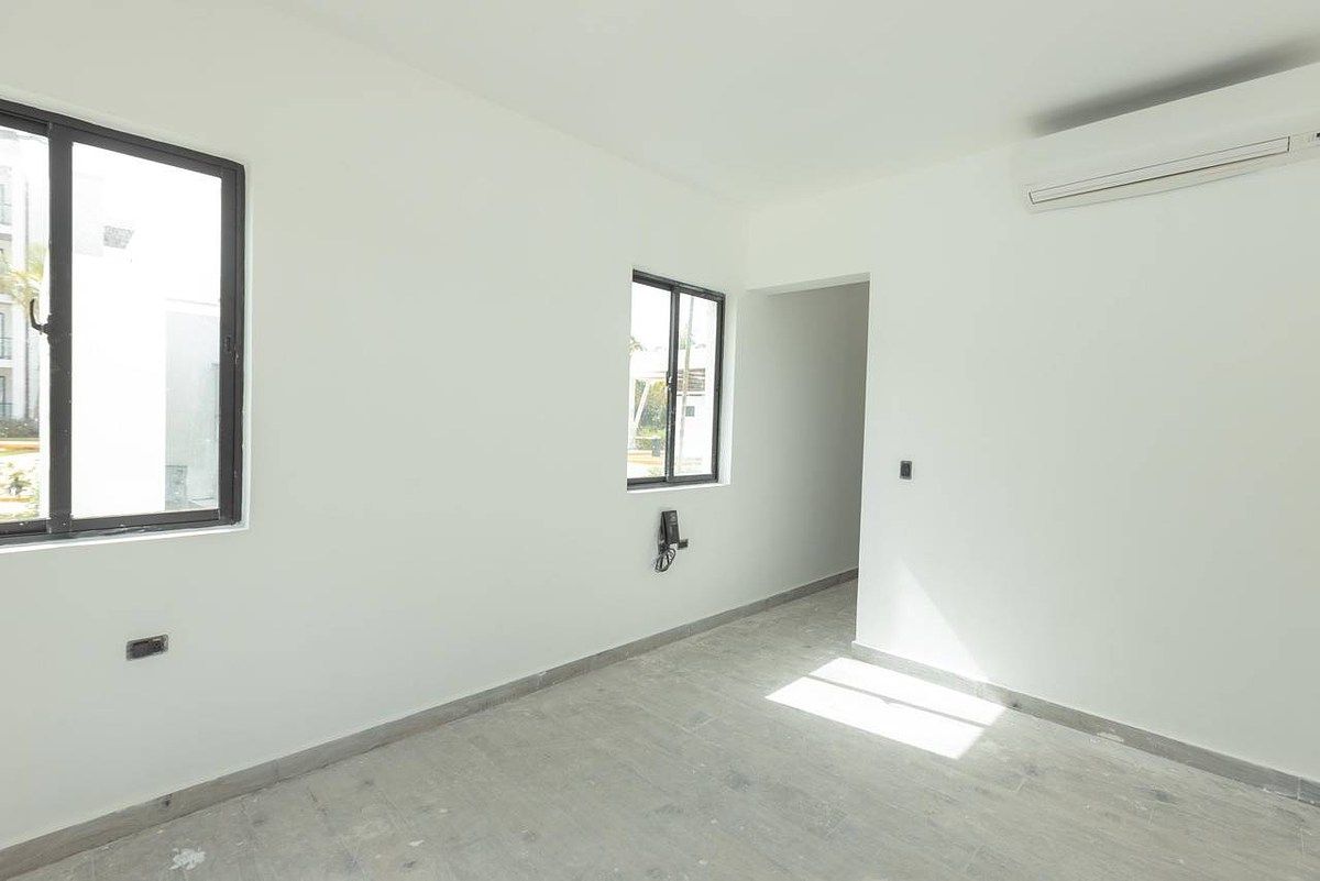 12 de 14: HABITACIÓN