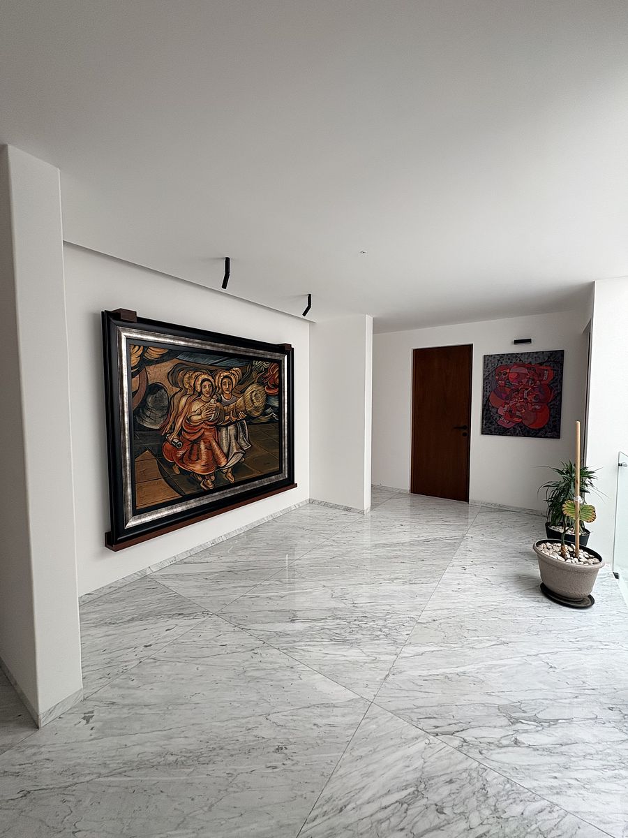 4 of 6: Área común