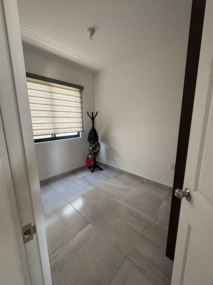 RENTA Habitación para Rommie