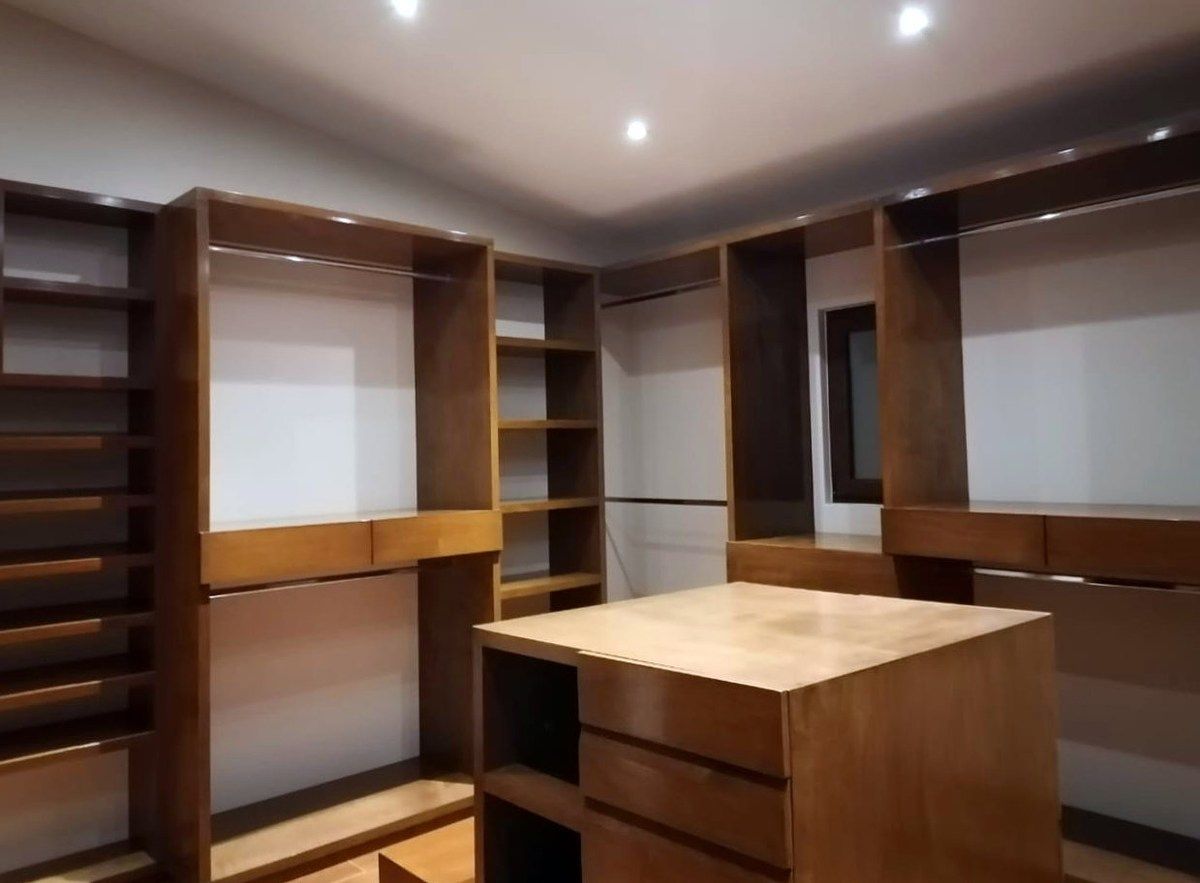 20 of 22: Vestidor Boutique