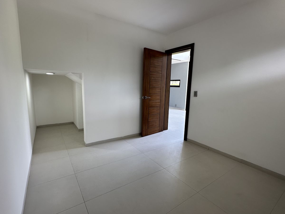 21 de 40: Estudio PB o recámara 4