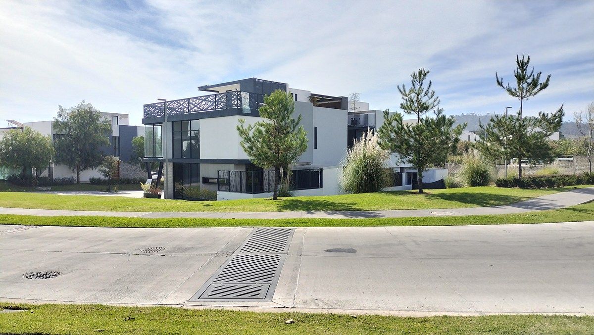 24 de 40: Múltiples áreas verdes