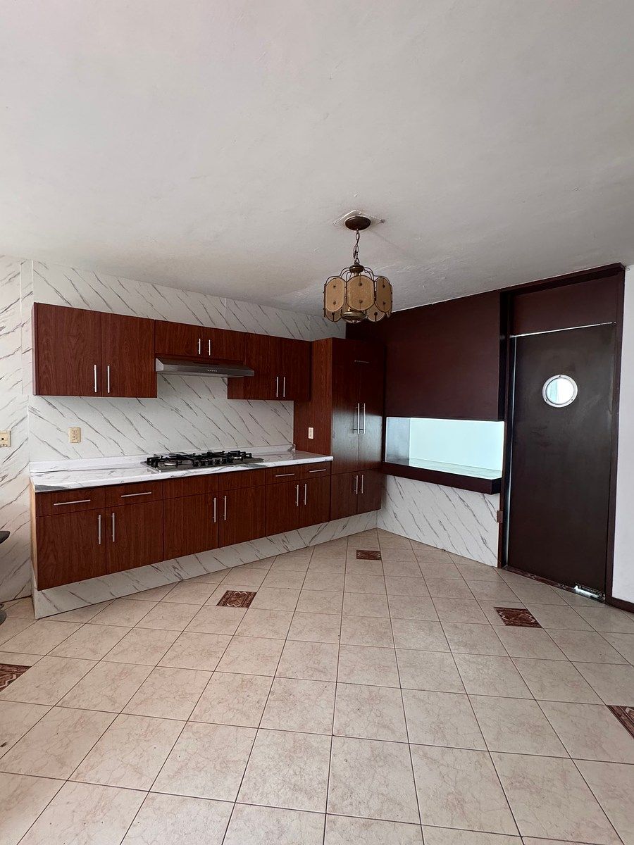 Casa em Jardines Del Sol, Zapopan, foto 3 de 23