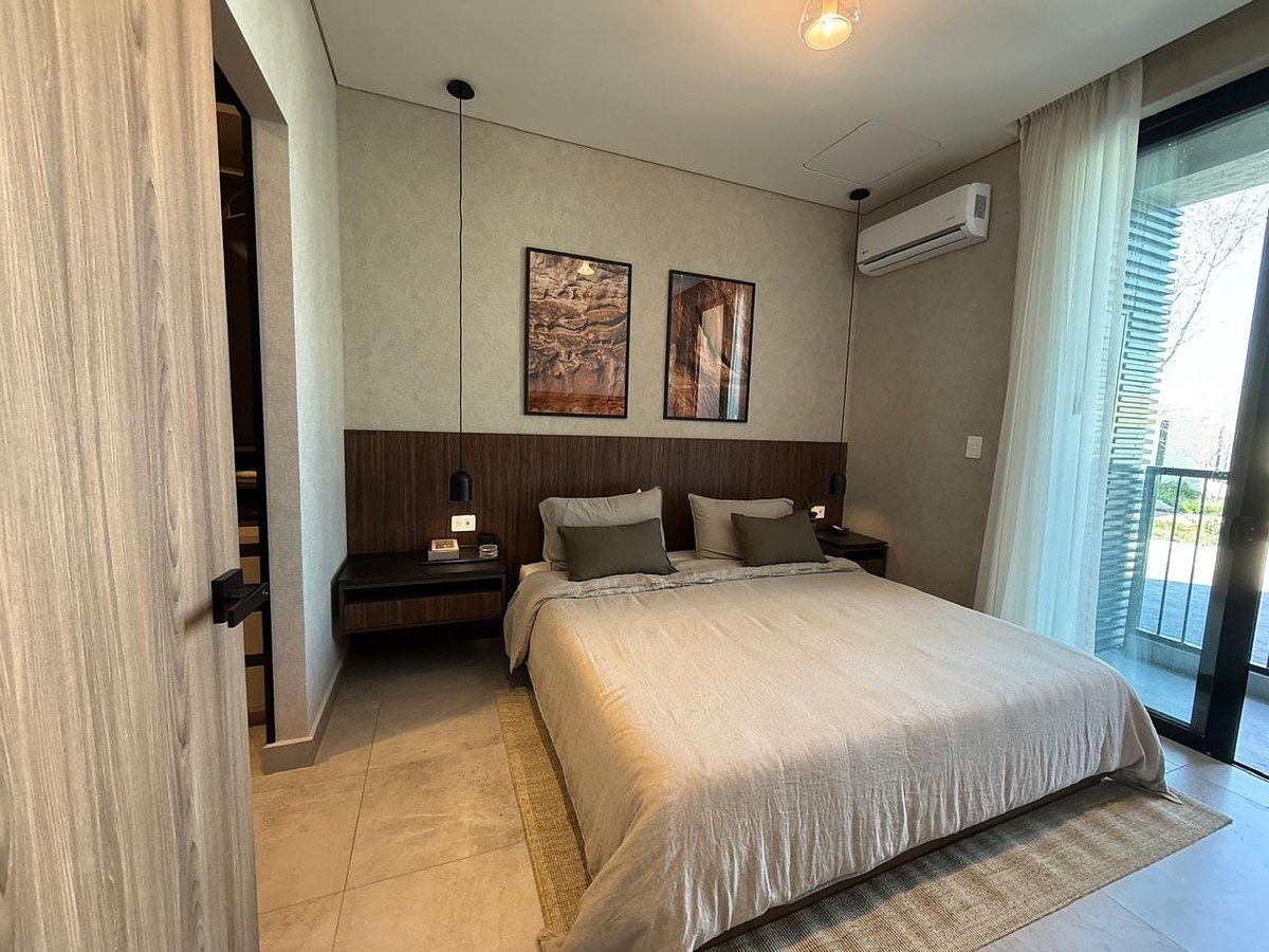 6 of 14: Departamento Muestra*