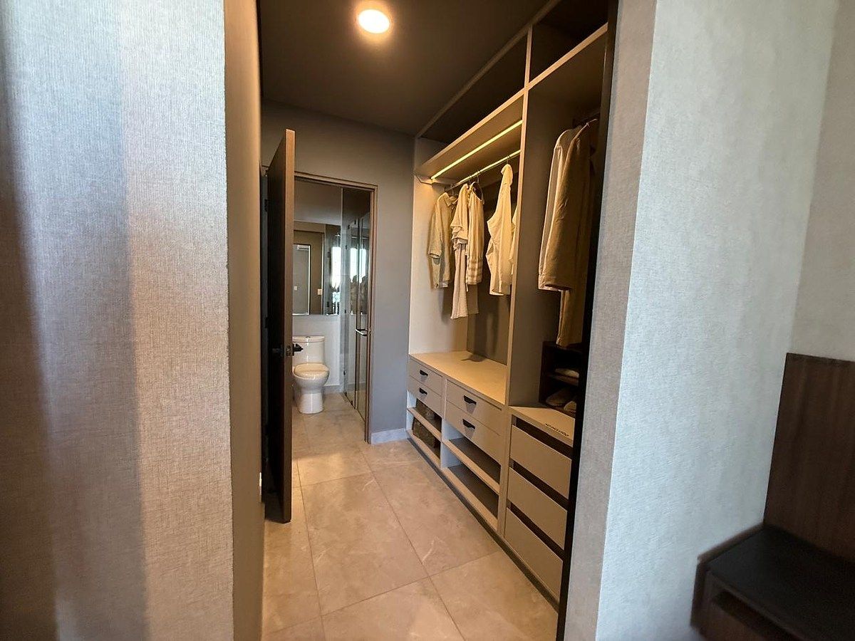 7 of 14: Departamento Muestra*